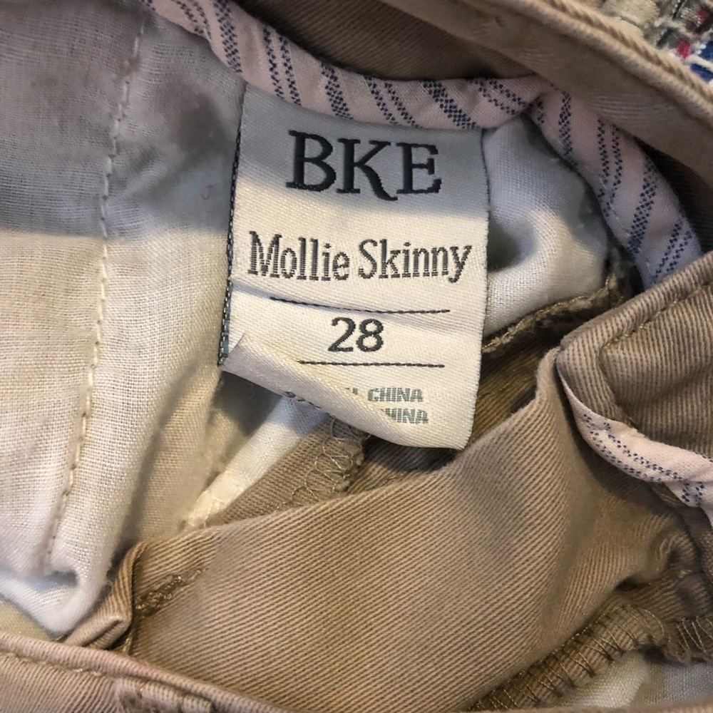 BKE Mollie Skinny Stretch Destructed Khaki Pants The Buckle size 28 Comfy Khakis - Picture 6 of 8